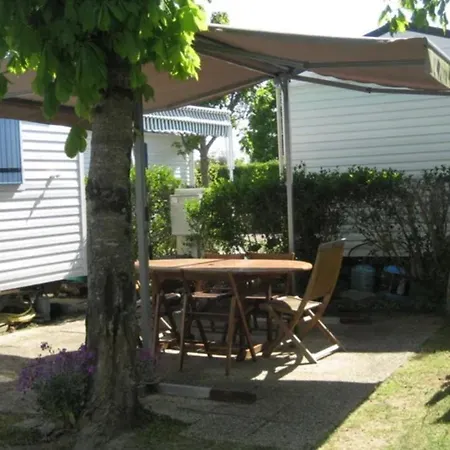 Campsite Mobil-home 4-6 Personnes Dans 3 Etoiles Saint-Pierre-d'Oleron